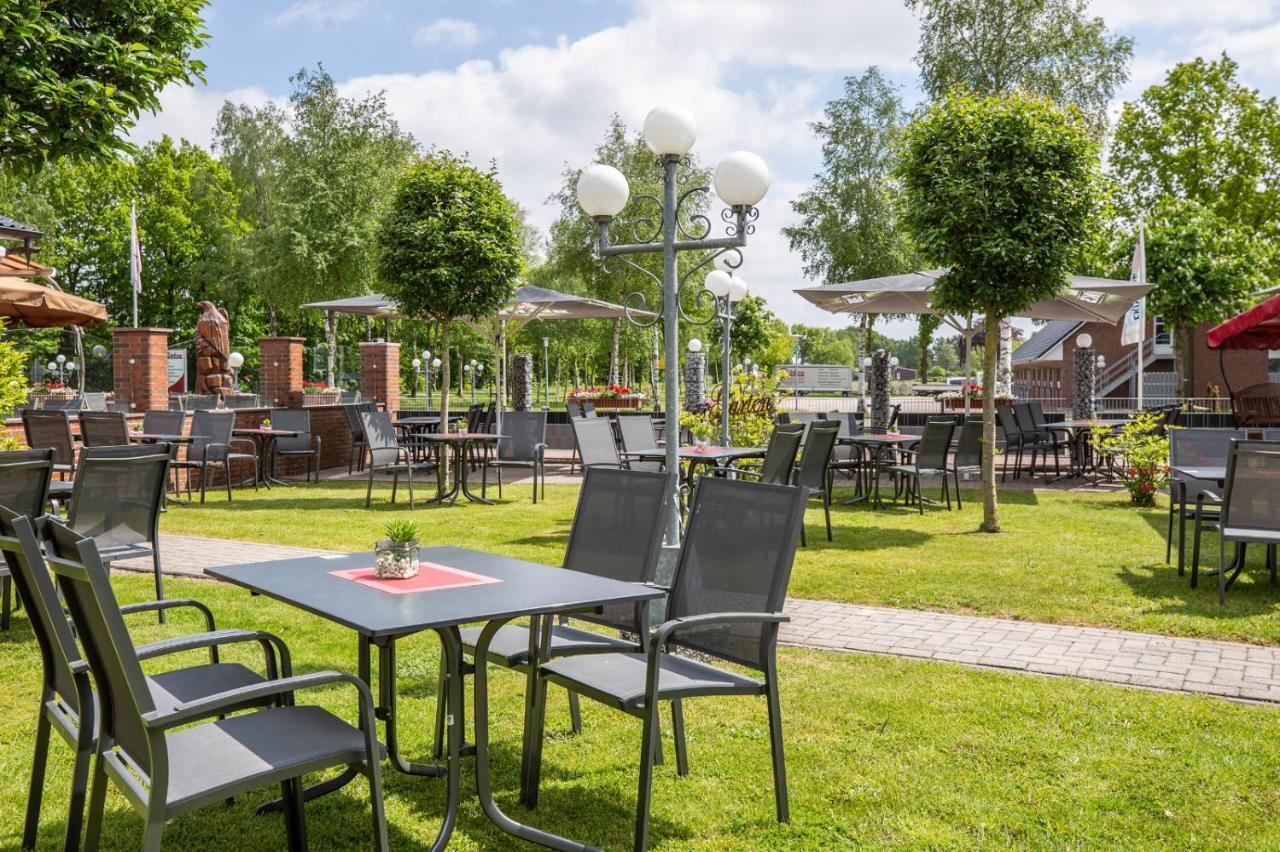 Hotel Ripken Kirchhatten Extérieur photo