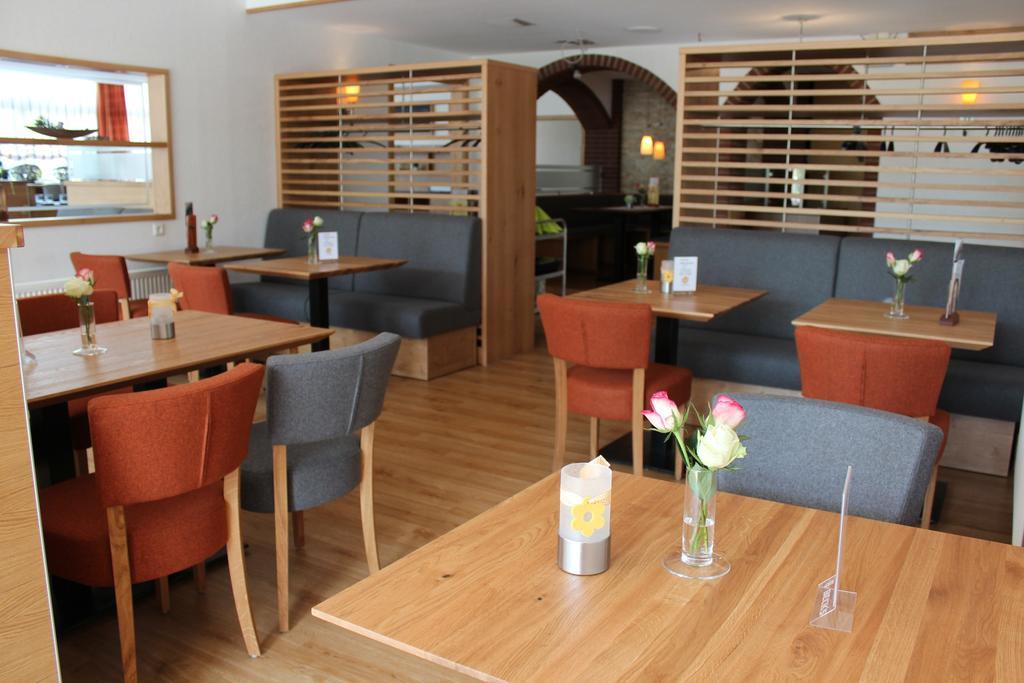 Hotel Ripken Kirchhatten Extérieur photo