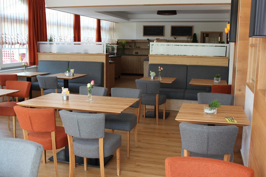 Hotel Ripken Kirchhatten Extérieur photo