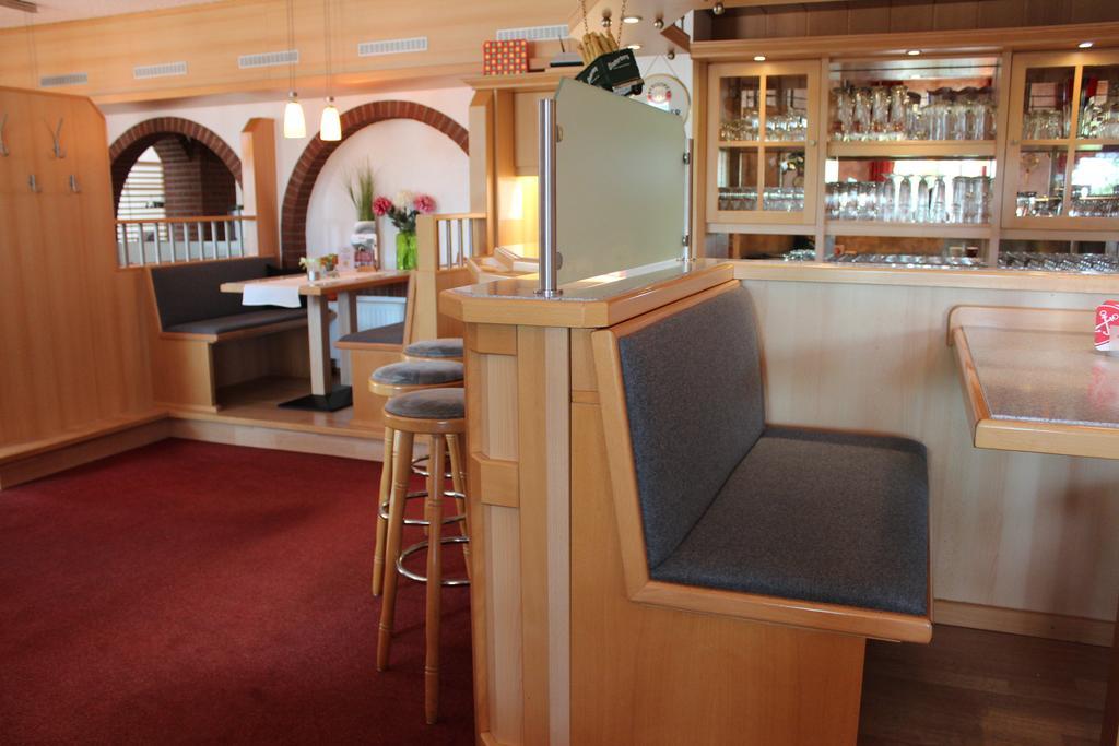 Hotel Ripken Kirchhatten Extérieur photo