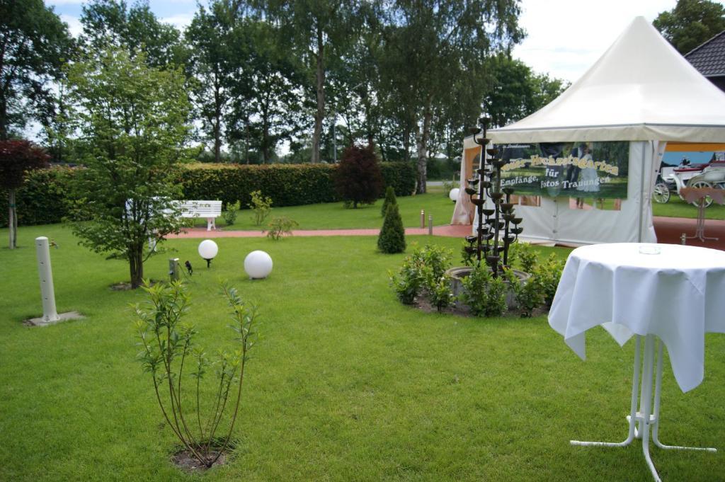Hotel Ripken Kirchhatten Extérieur photo