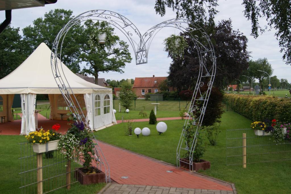 Hotel Ripken Kirchhatten Extérieur photo