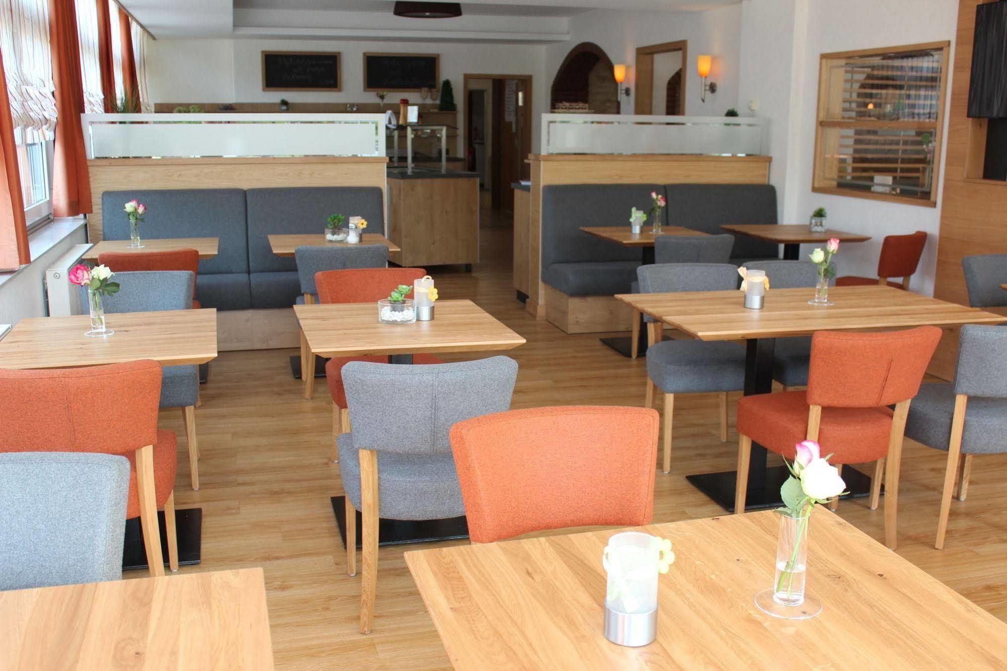 Hotel Ripken Kirchhatten Extérieur photo