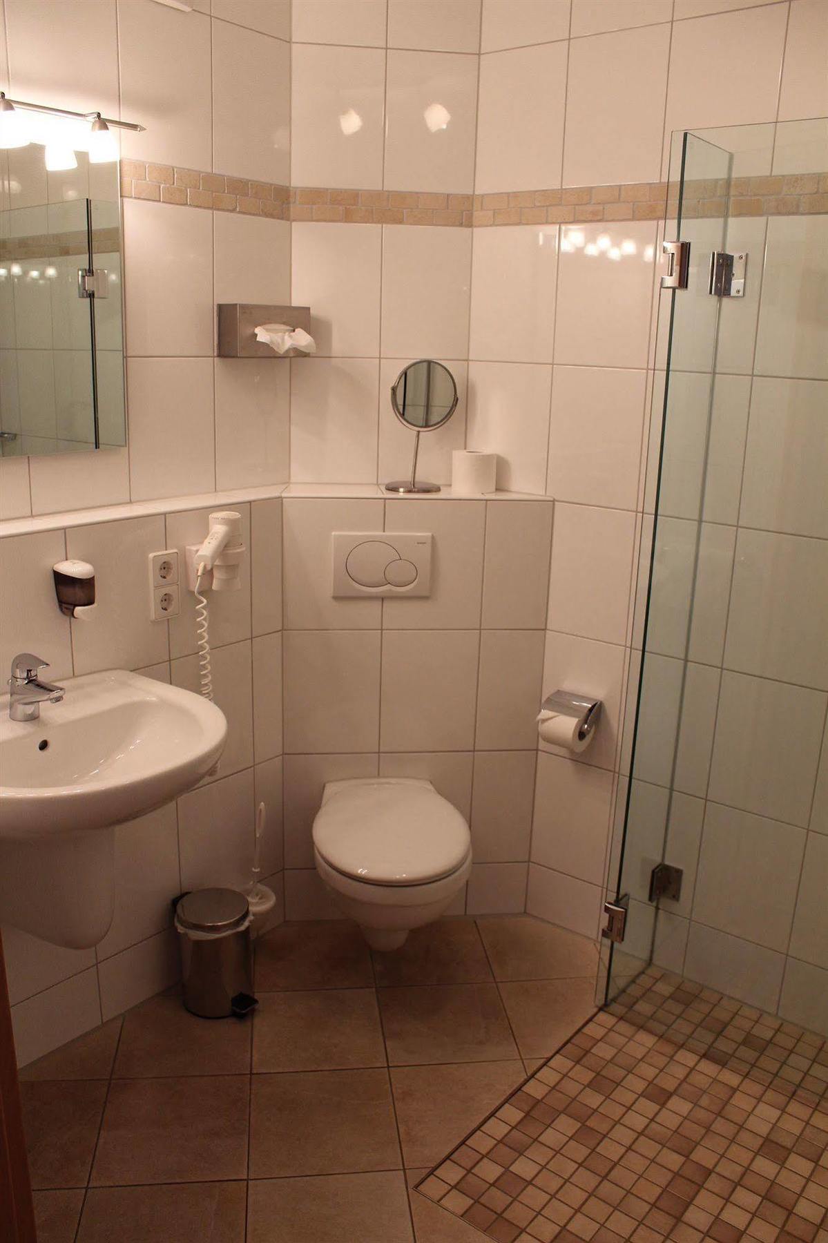 Hotel Ripken Kirchhatten Extérieur photo